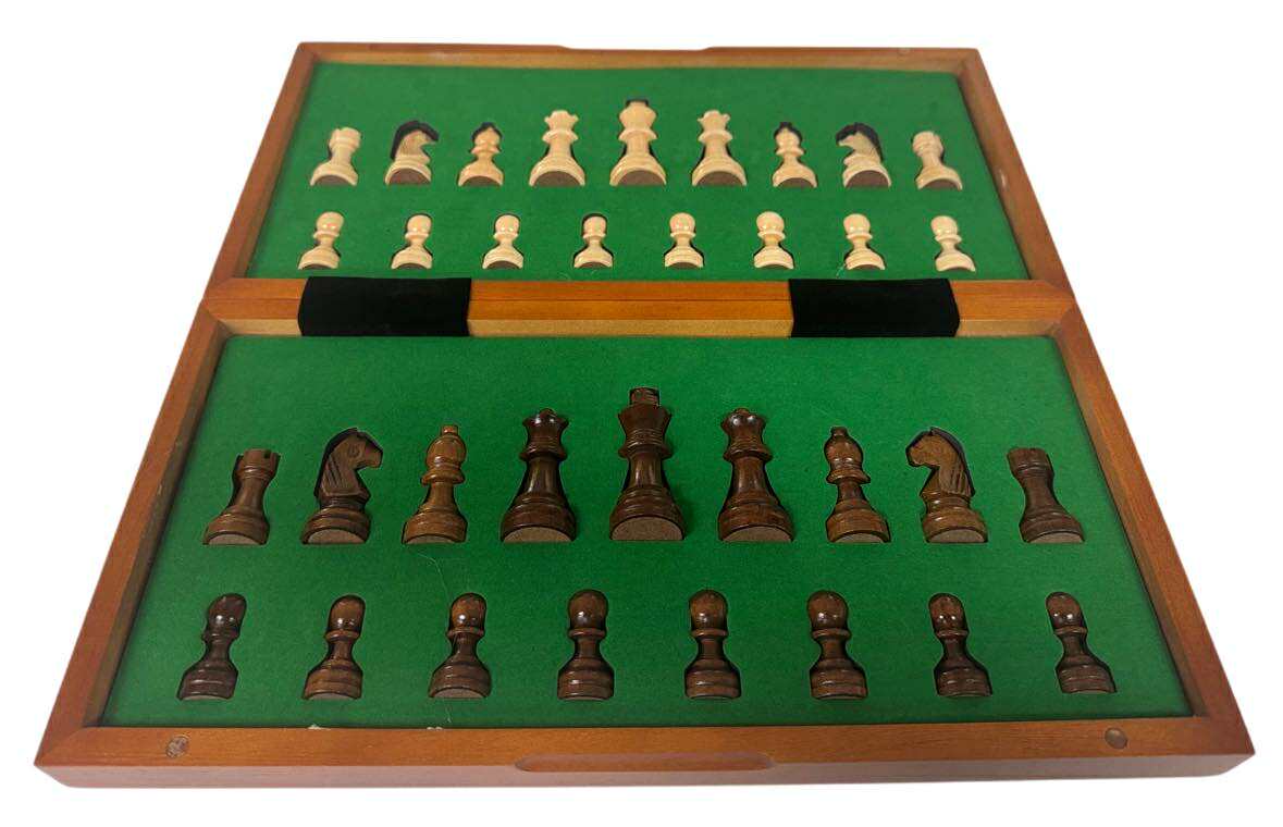 Mahogany Magnetic Folding Chess Set & Board