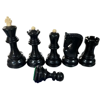 Black & White Weighted Zagreb Plastic Chess Set - Chess Pieces